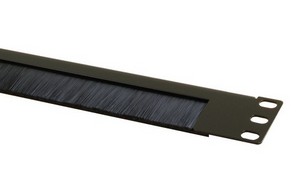 Brush Panel 19” 1U with 5 cable rings